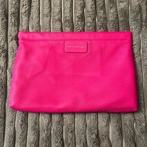 Marc Jacob’s Magnetic Clutch